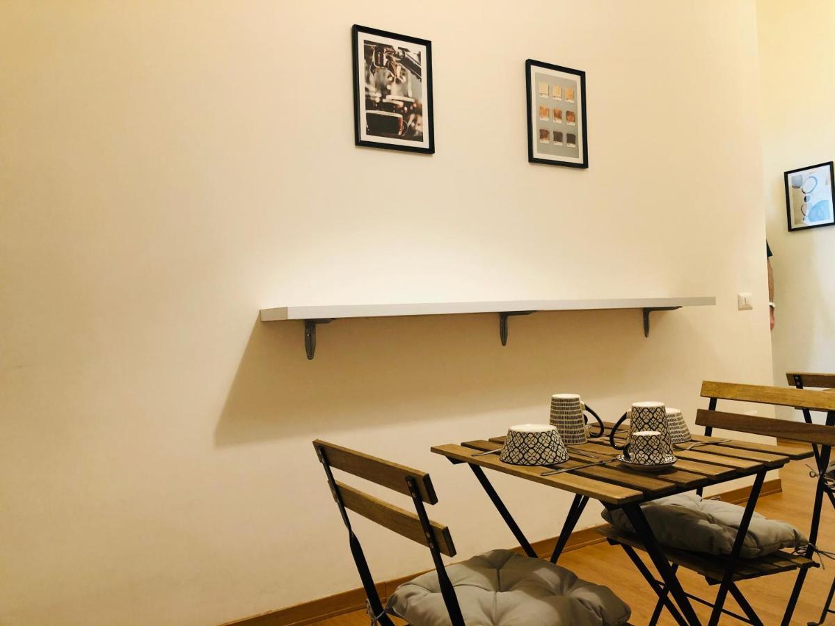 Dimora Paladino Acomodação com café da manhã Nápoles Exterior foto